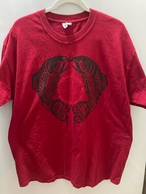 XL UBC Museum Of Anthropology Red T-shirt Canada Fish Swimming Artistic